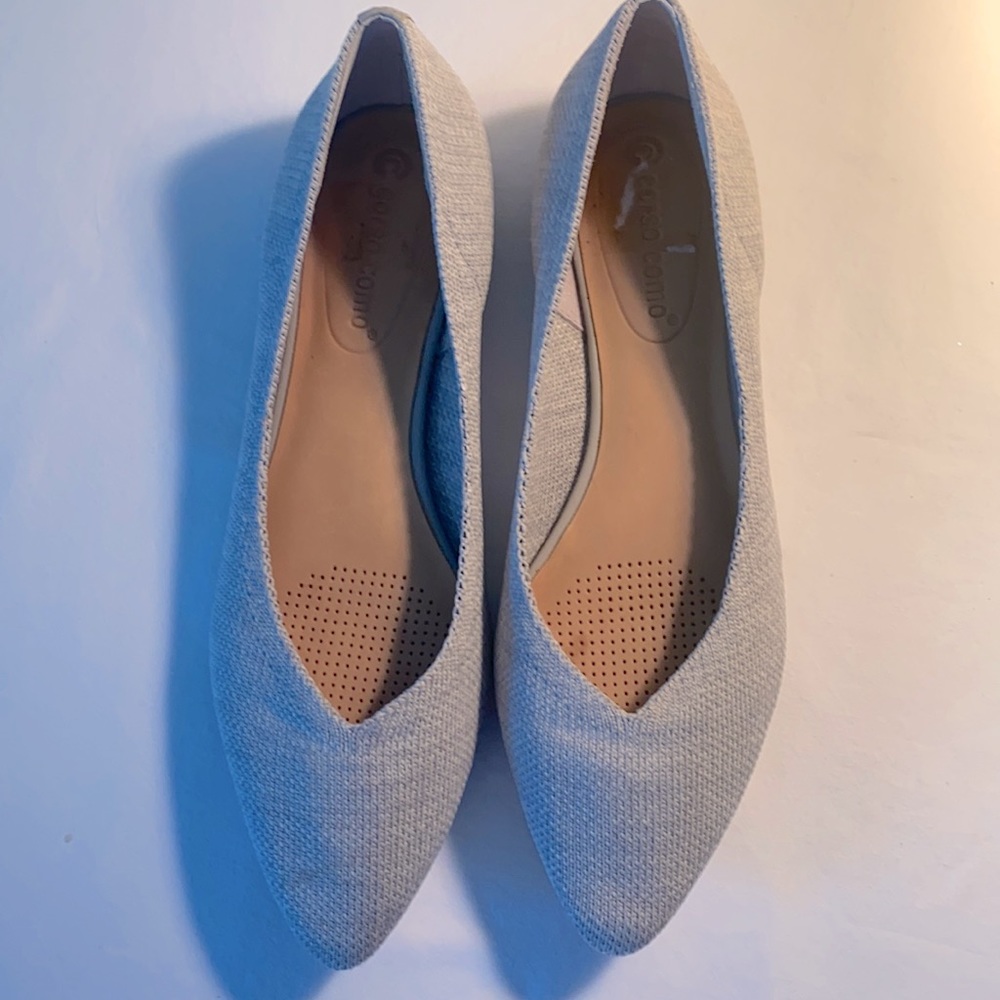 Gray corso como flats size 6
